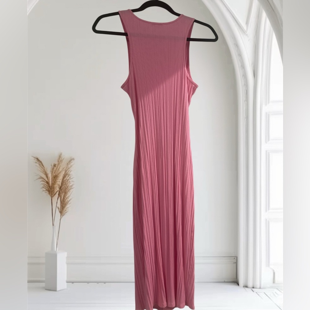 Fashion Nova Pink Sleeveless Stretchy Dress - Picture 2 of 4
